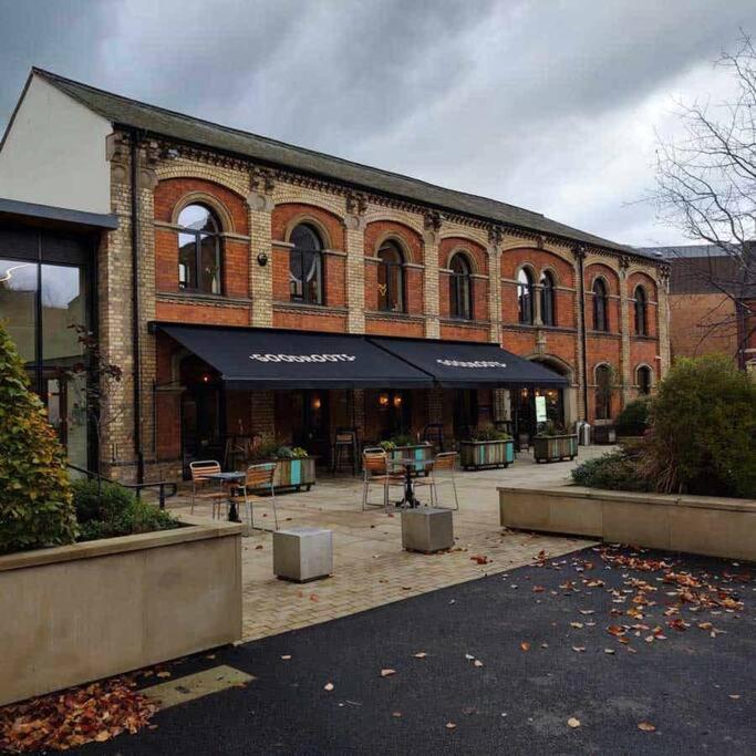 Unrivalled Location - Five Star - Worcester Apartment Экстерьер фото